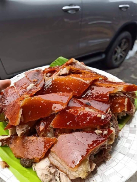 Freshly Served Filipino Lechon