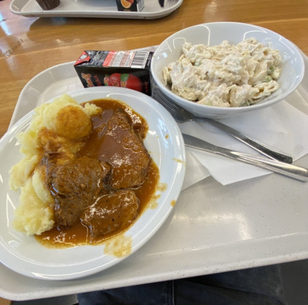 Croatian university lunch (75% subsidised, price is no more then 2€)