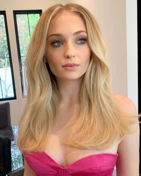 Sophie ready to SAG Awards (2020)