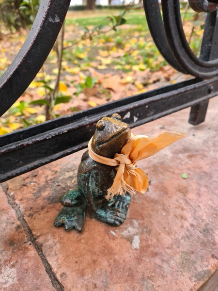 Winter is coming and somebody put a scarf on this Kermit statue in Budapest