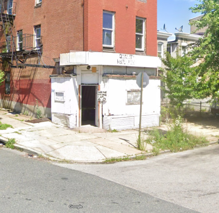 Found while scrolling around Baltimore in street view. Wonder what&#039;s inside?