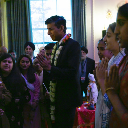 Rishi Sunak, the UK&#039;s first Hindu Prime Minister, celebrates Diwali at No10