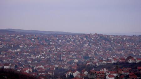 Kaluđerica - with population of 30k it&#039;s Belgrade&#039;s largest &quot;illegal&quot; neighbourhood i. E. Most homes were built without permits and plans