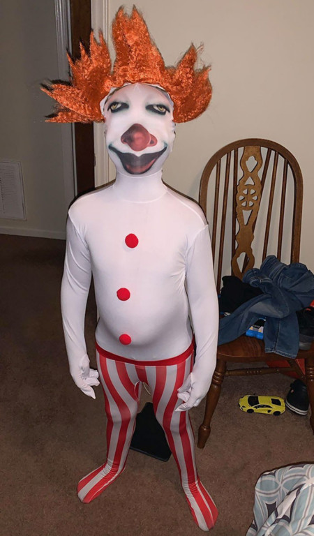 It&#039;s not always a good idea to buy a Halloween costume online