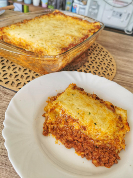 Finally managed to cook something after not being too well for the past few days. A hearty lasagna for lunch