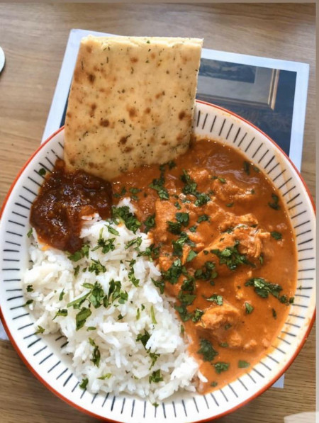 Chicken curry and Naan