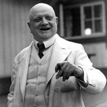 Jean Sibelius, Finnish composer was born on this day (1865)