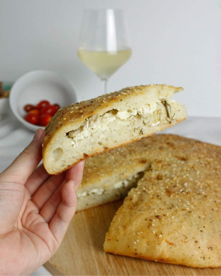 Garlic bread stuffed with feta &amp;amp; dill