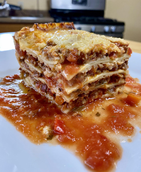 Bolognese and béchamel lasagna