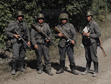 Finnish soldiers near Rytynoja. July 21, 1941