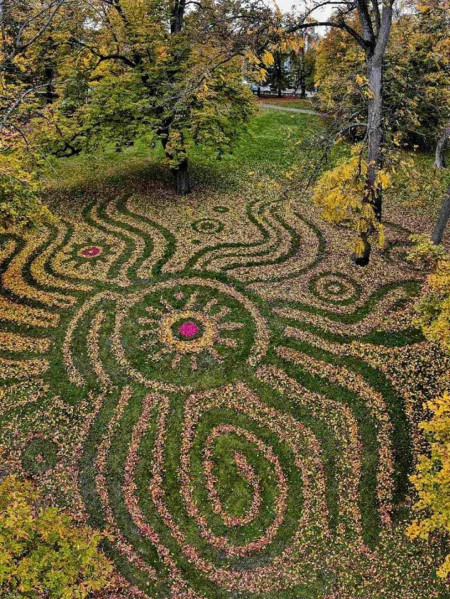 Seasonal Land Art by Nikola Faller