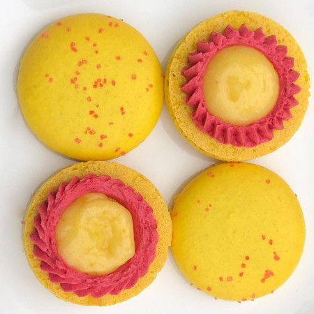 Lemon raspberry macarons