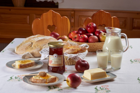 Slovenia commemorates &#039;Traditional Slovenian breakfast&#039; day