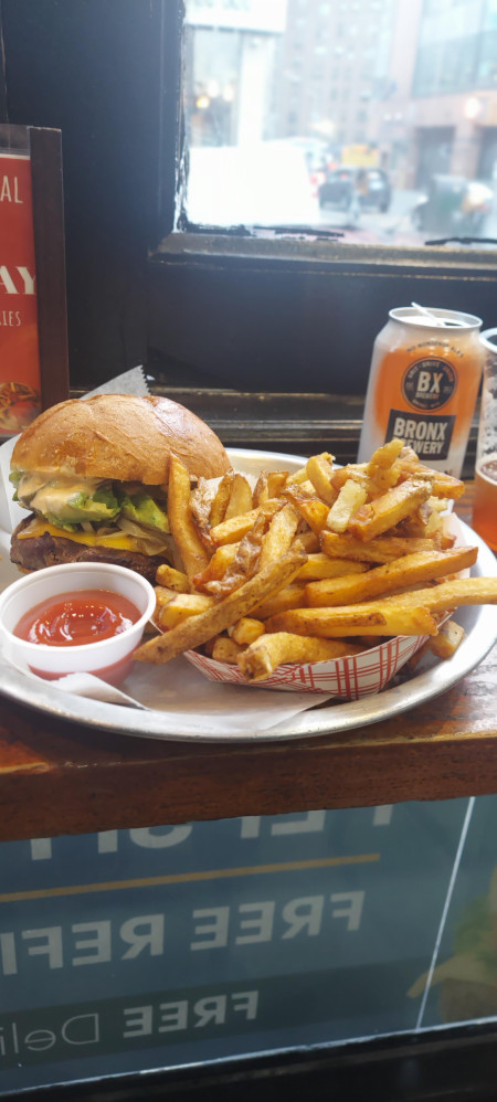 Cant go wrong with a classic, good old burger, fries and beer!