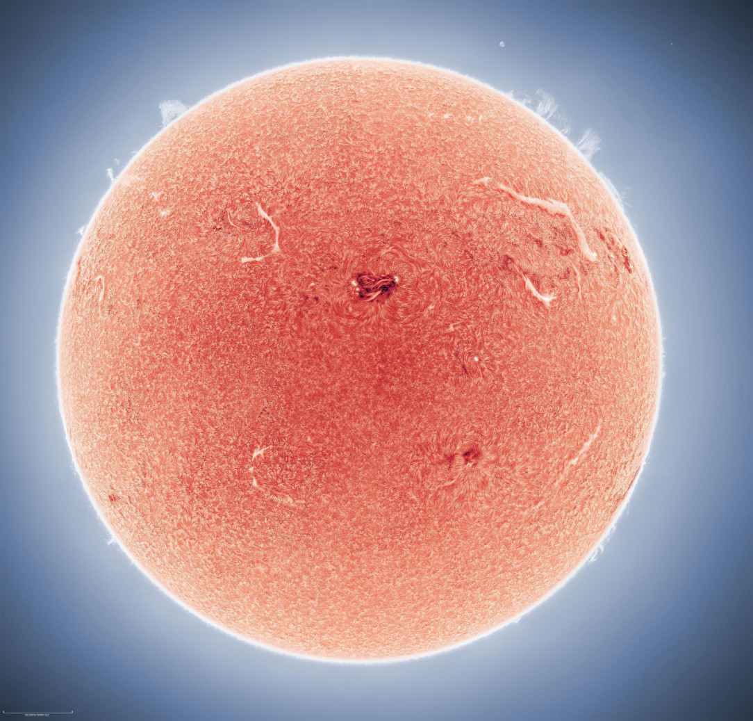 Stunning super detailed photo of our sun