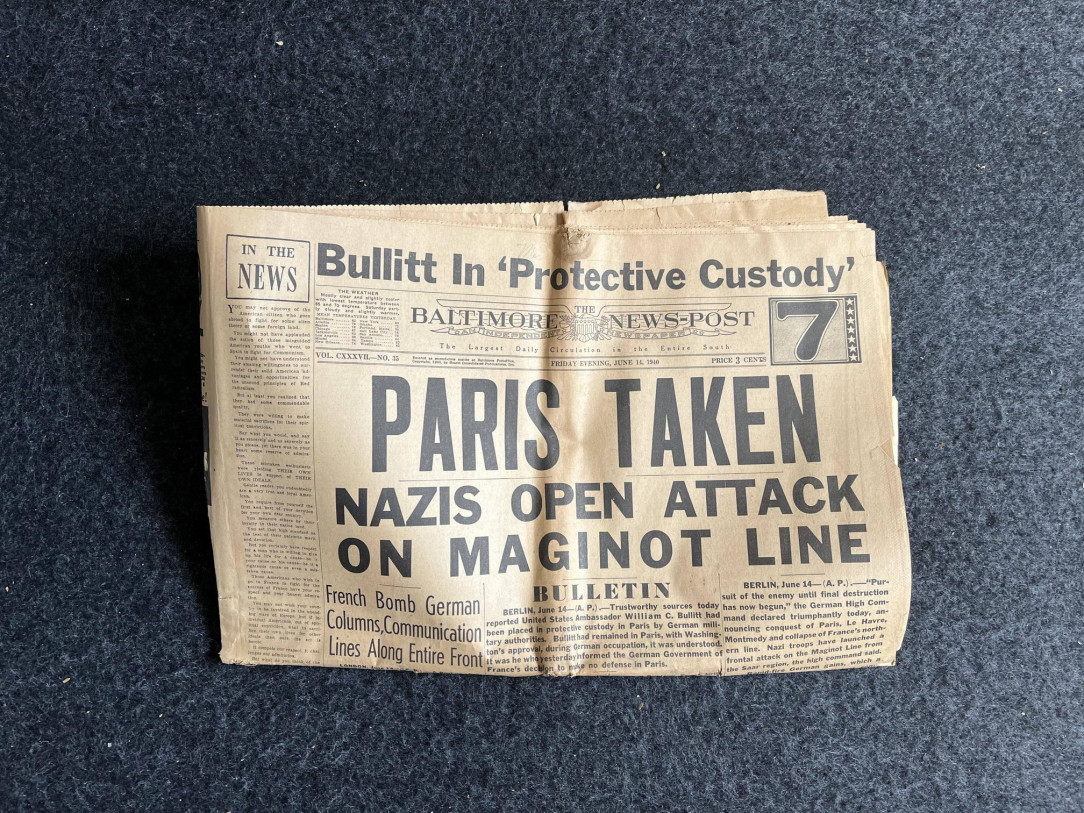 WW2 Newspaper from the day Paris fell