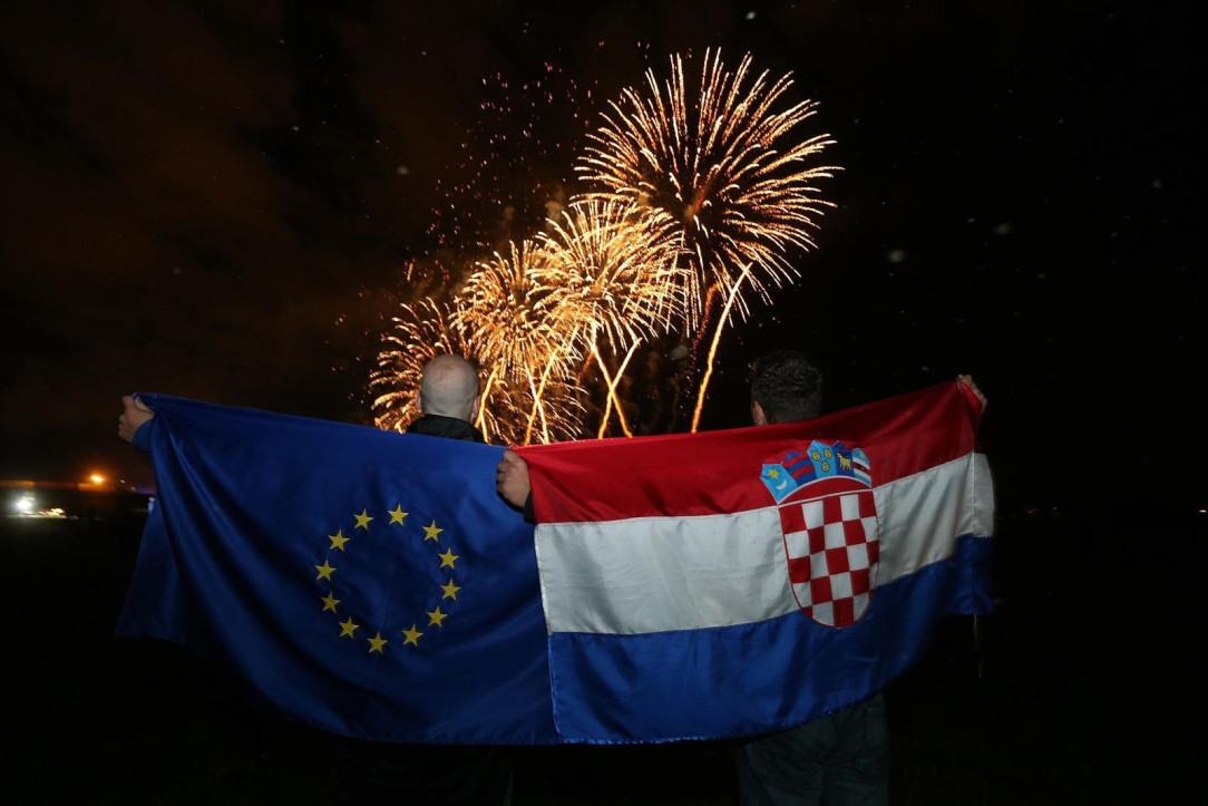 As of this moment, Croatia is now part of the Eurozone and the Schengen area. Happy New Year everyone!