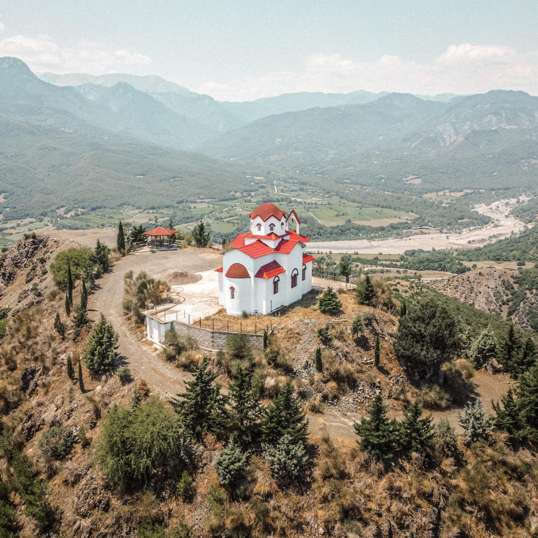 Took this shot in Greece near the Meteora Monasteries