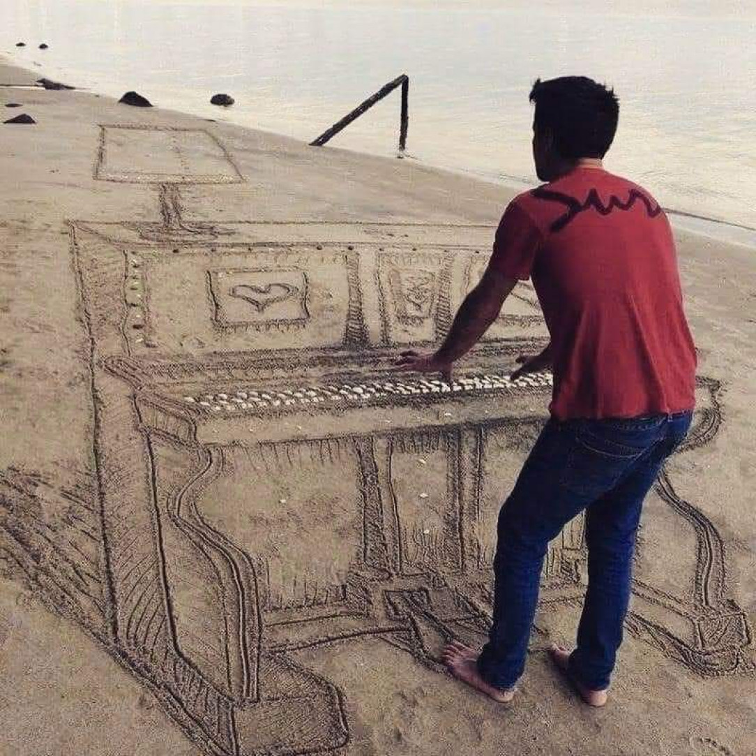 Sand piano