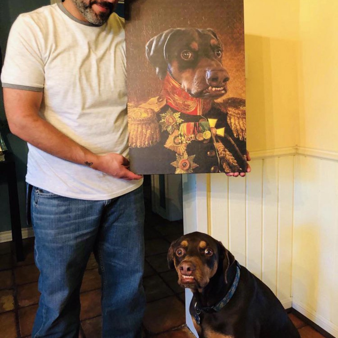 This guy drew his dog dressed in a military costume