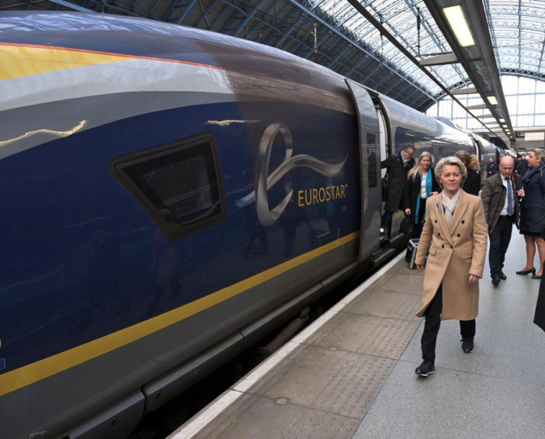 Ursula von der Leyen arriving in London via the Eurostar