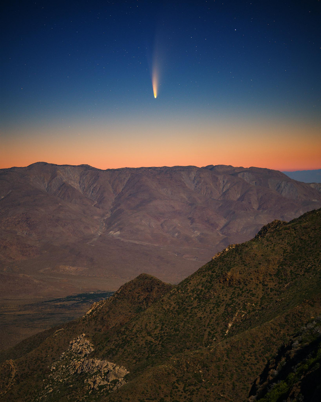Insanely beautiful Comet NEOWISE from Mount Laguna, California!