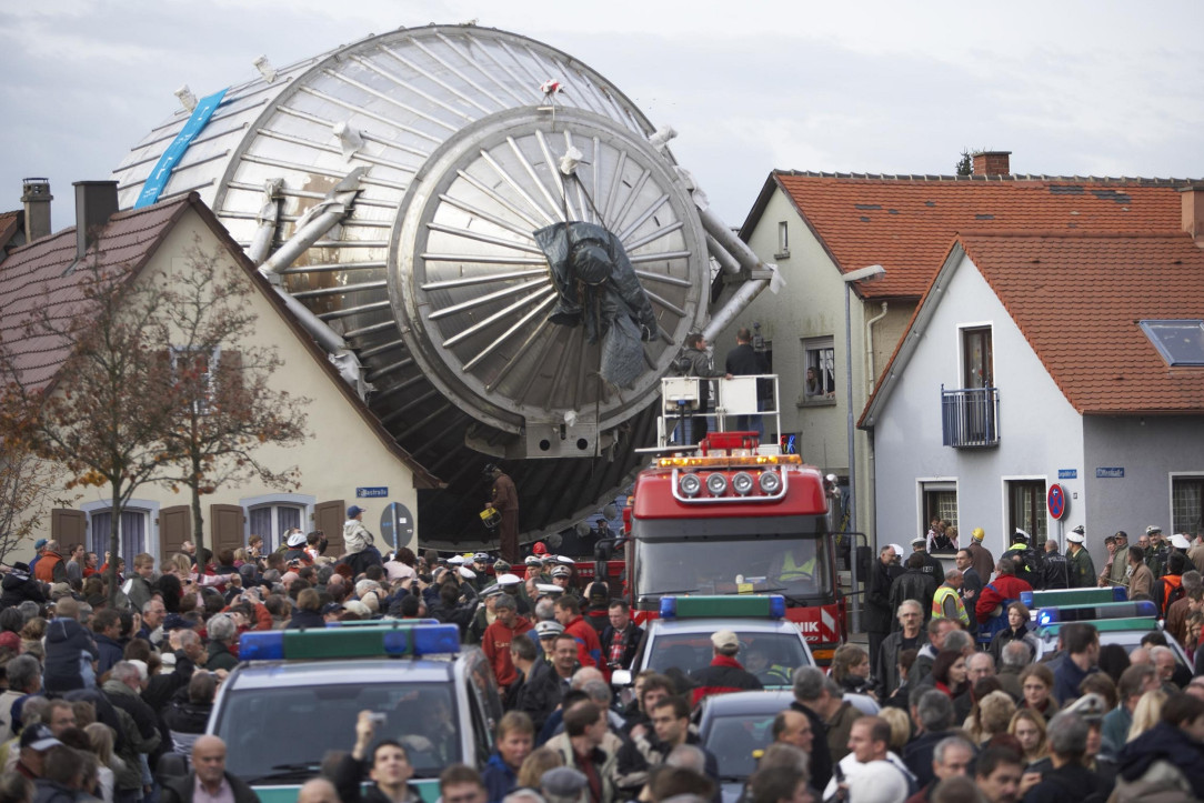 Transport of KATRIN, a giant anti-neutrino detector, trough a small town in Germany