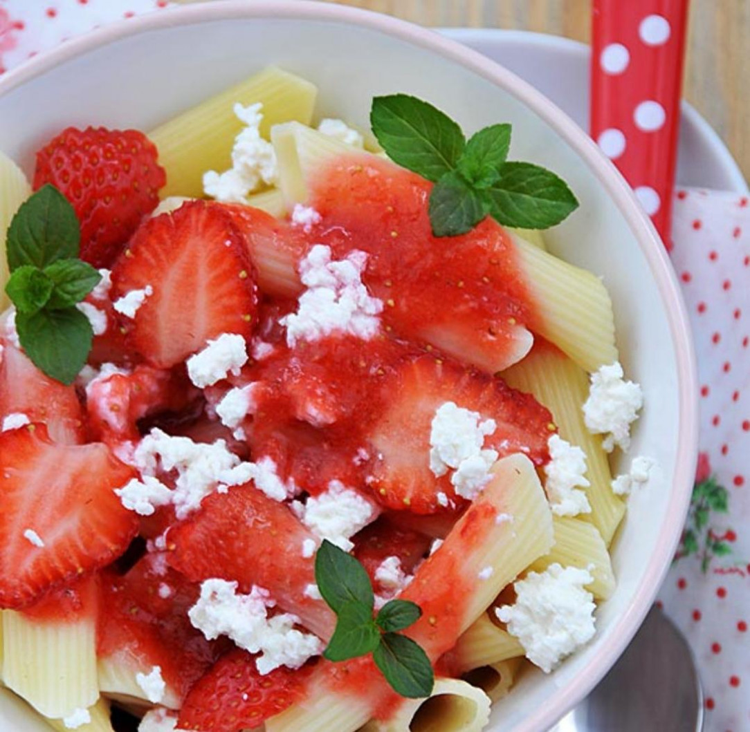 Are Italians aware that polish people are eating pasta with strawberries?