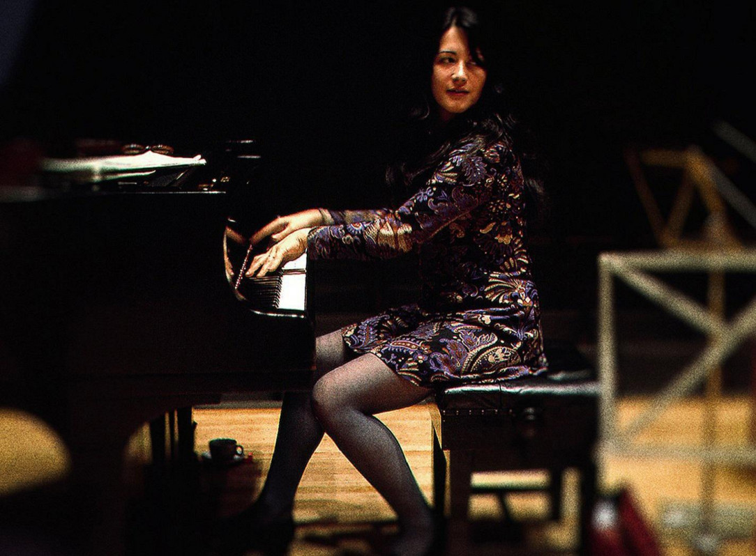 Does anyone know when this picture of Martha Argerich was taken and/or in which context?