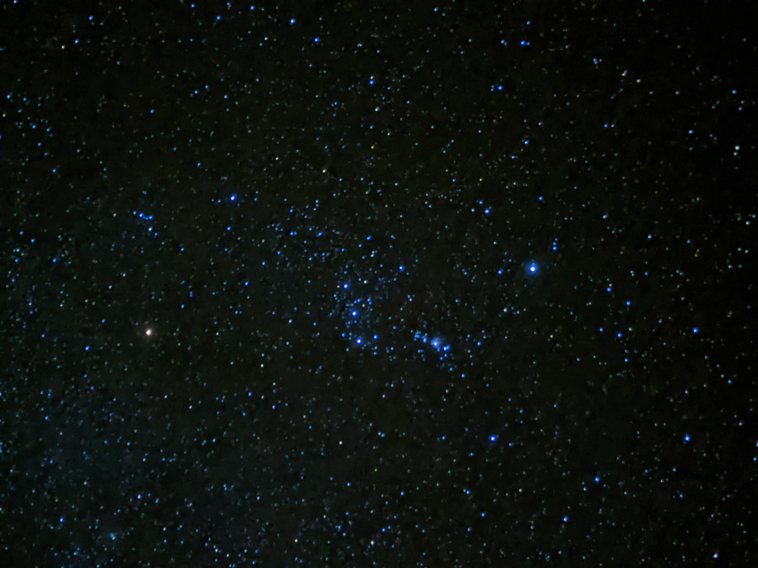 Untracked Orion with Pixel 5 astrophotography mode from near equator
