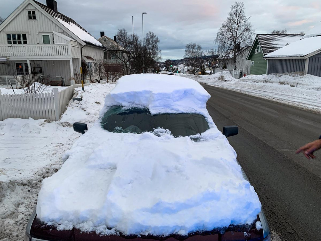 Driver of this car in Norway just lost his licence