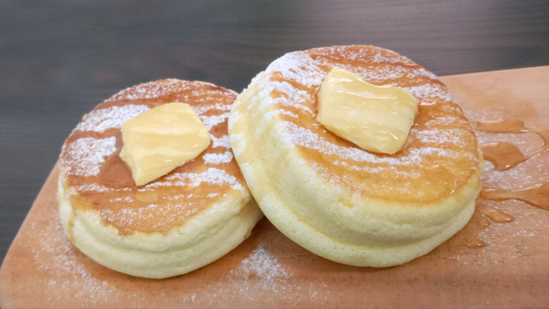 Souffle Pancake Fluffy and Jiggly