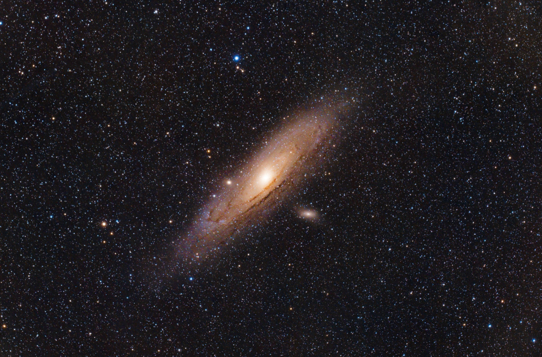 Andromeda M31 Galaxy through the Redcat 51