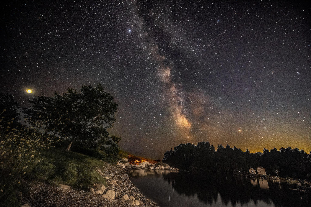 Milky Way season is a great time to drop the telescope and pick up a wide angle camera