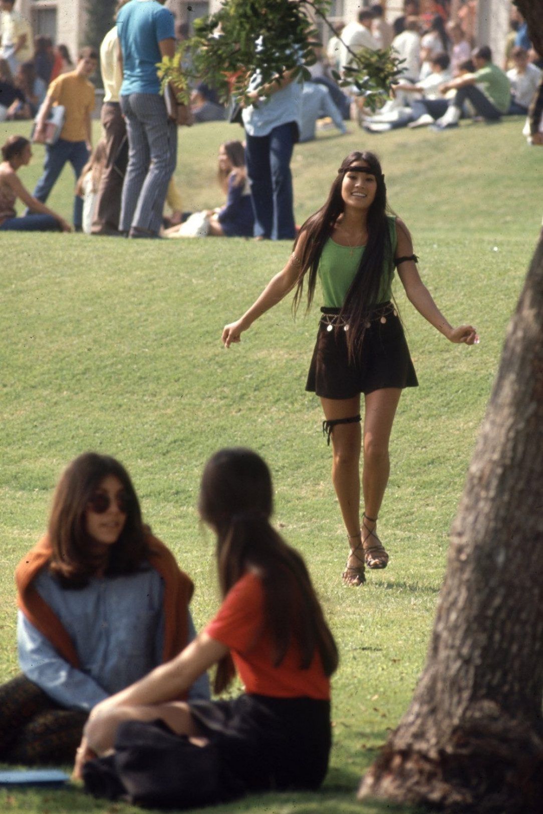 Hippie high school girl (1969)