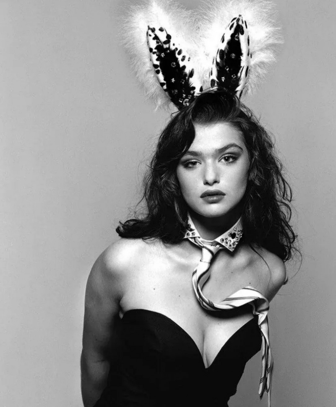 Rachel Weisz, 1987