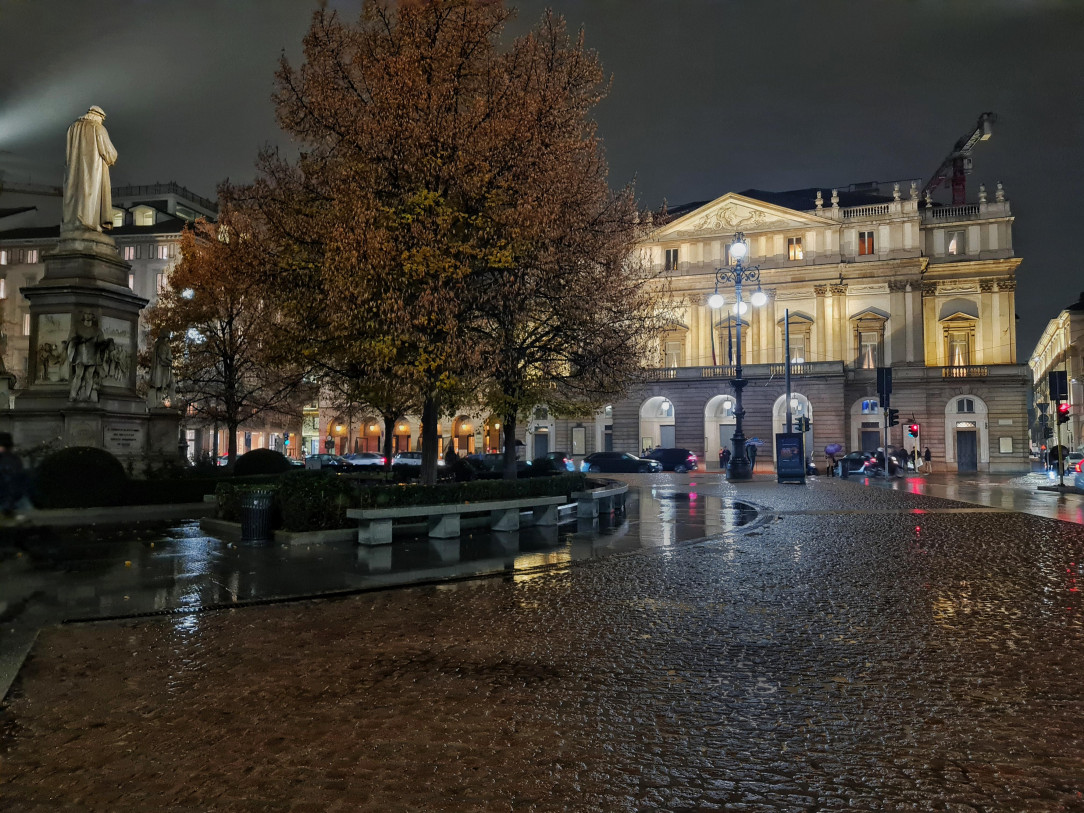 Piazza della Scala, Milan, on a winter evening