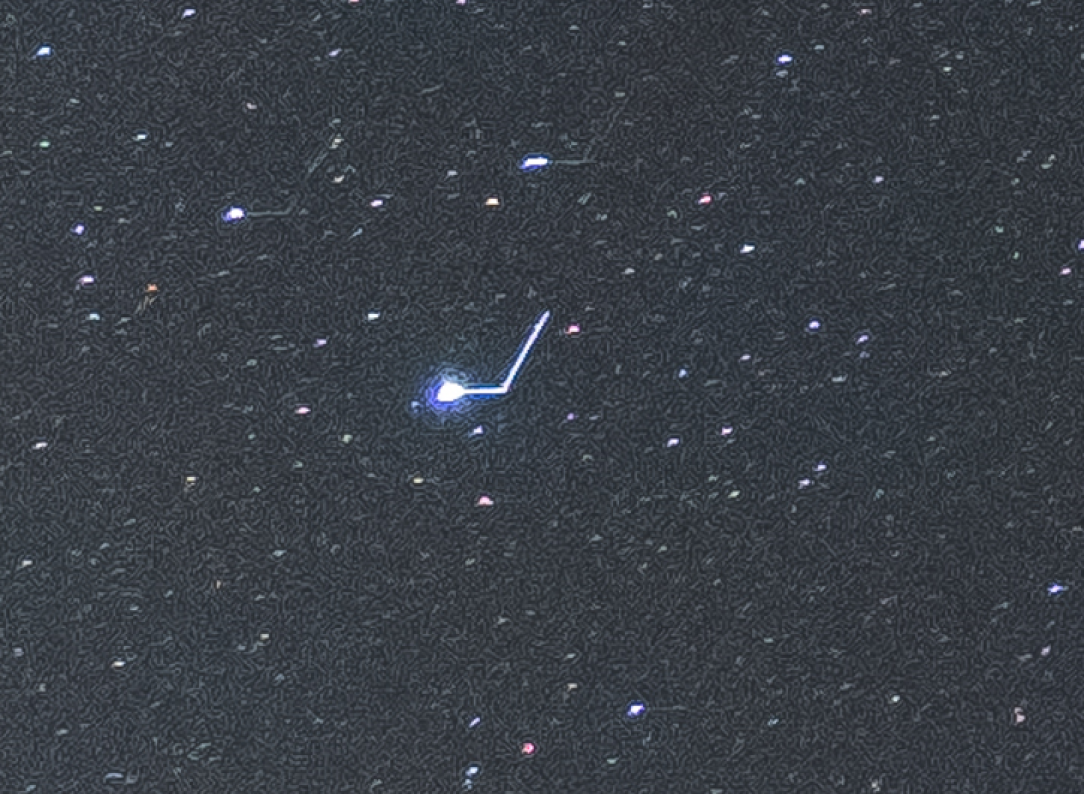 What is this thing? I suspect its a meteor but the bend irritates me. (240s exposure on a tracker)