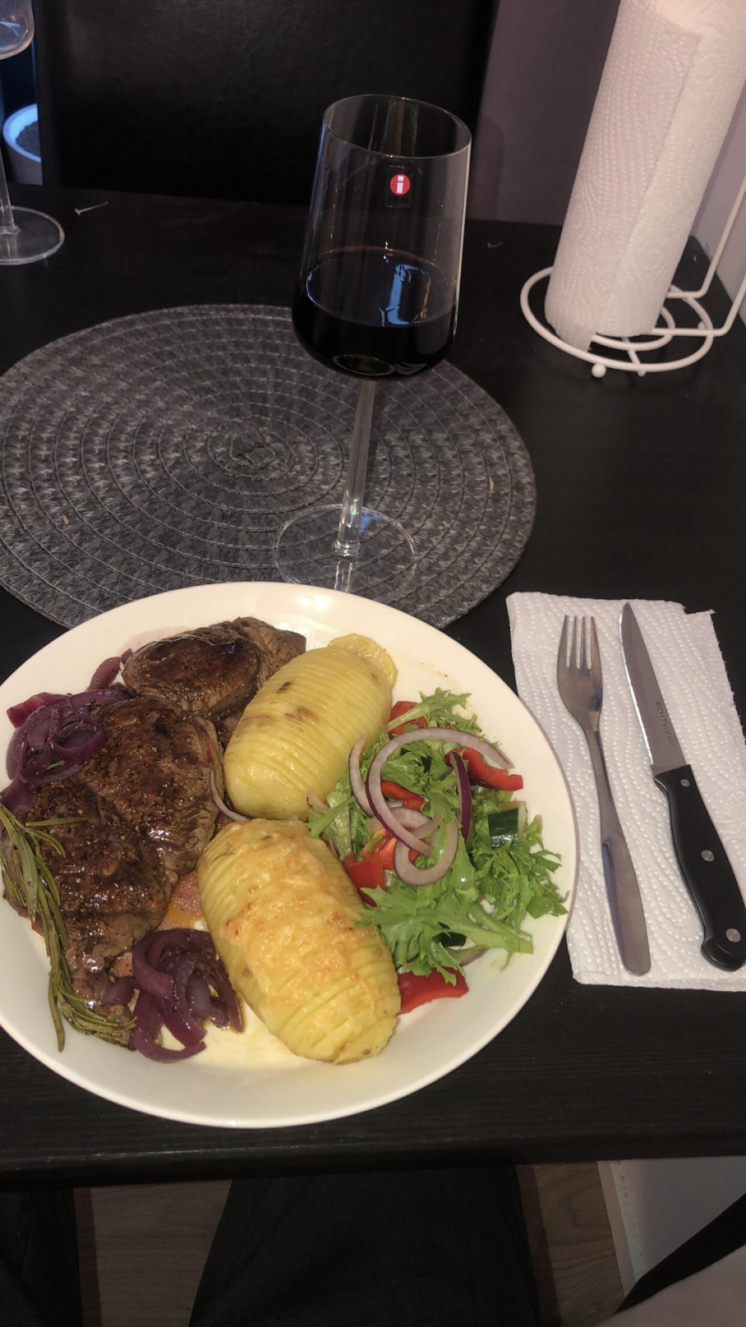 Made a dinner for myself. Hasselback potatoes and entrecote steak