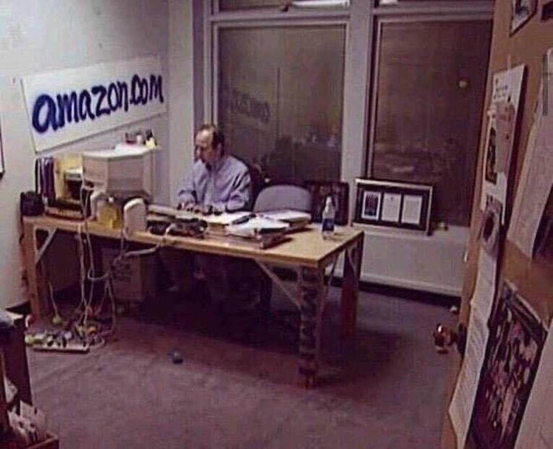 Jeff Bezos in his first office in 1999