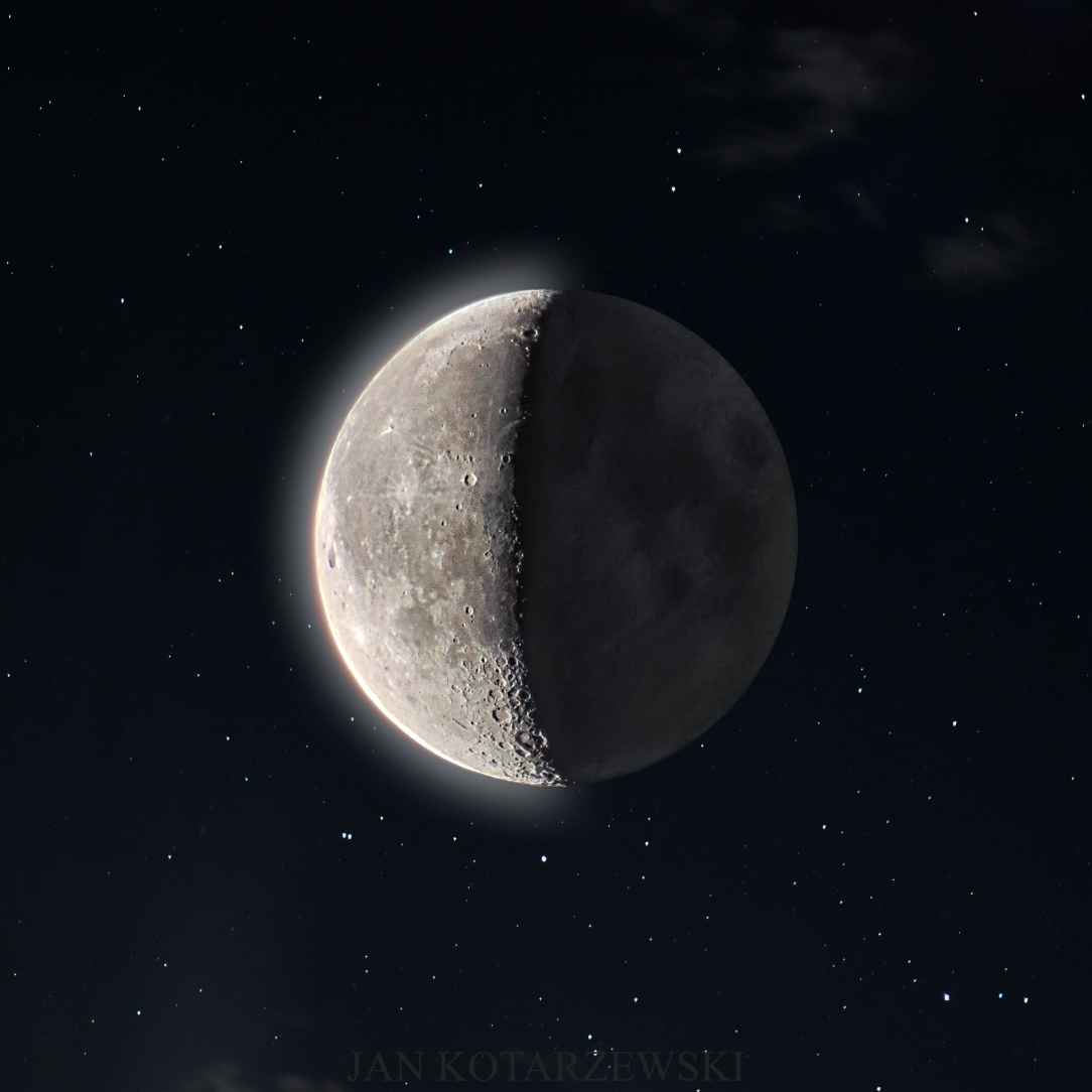 Moon HDR 40% illuminated