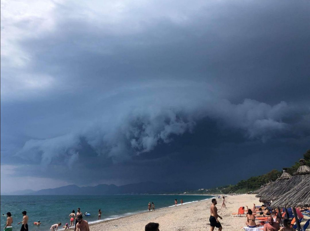 This cloud over western coast Greece