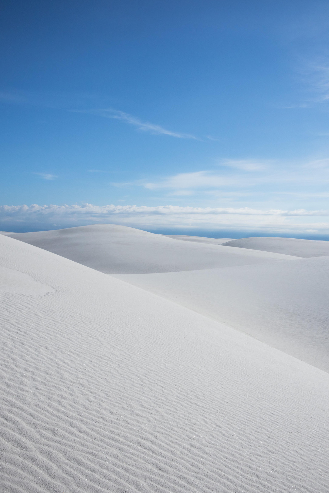 Sunrise at White Sands National Park, New Mexico, USA