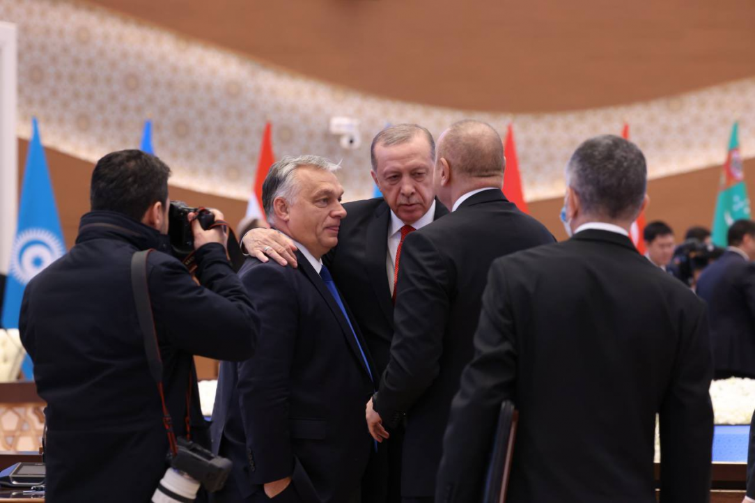 Orban, Erdogan, and Aliyev at the Turkic summit in Samarkand