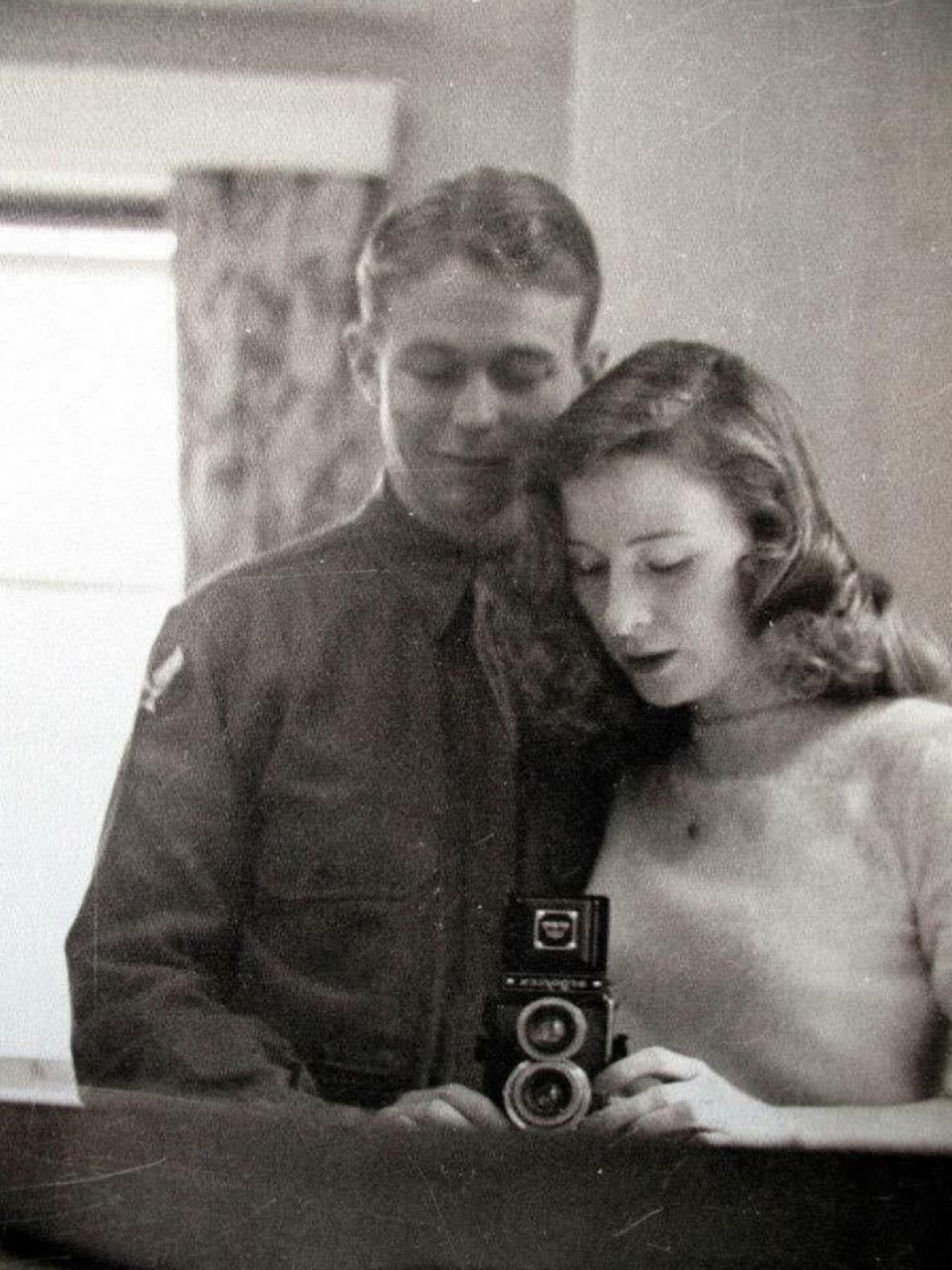 Wartime selfie, 1940