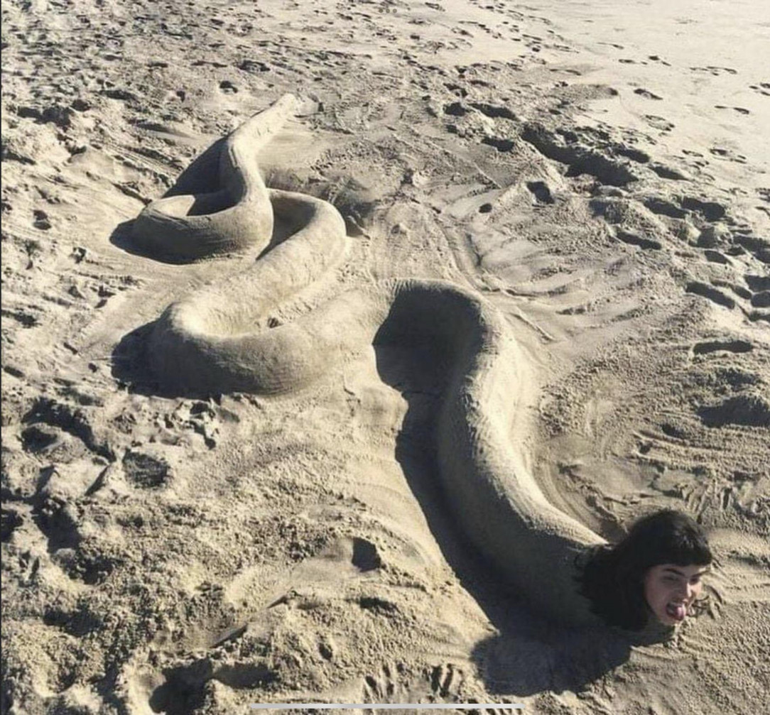 Ouroboros, Terror beneath the sands